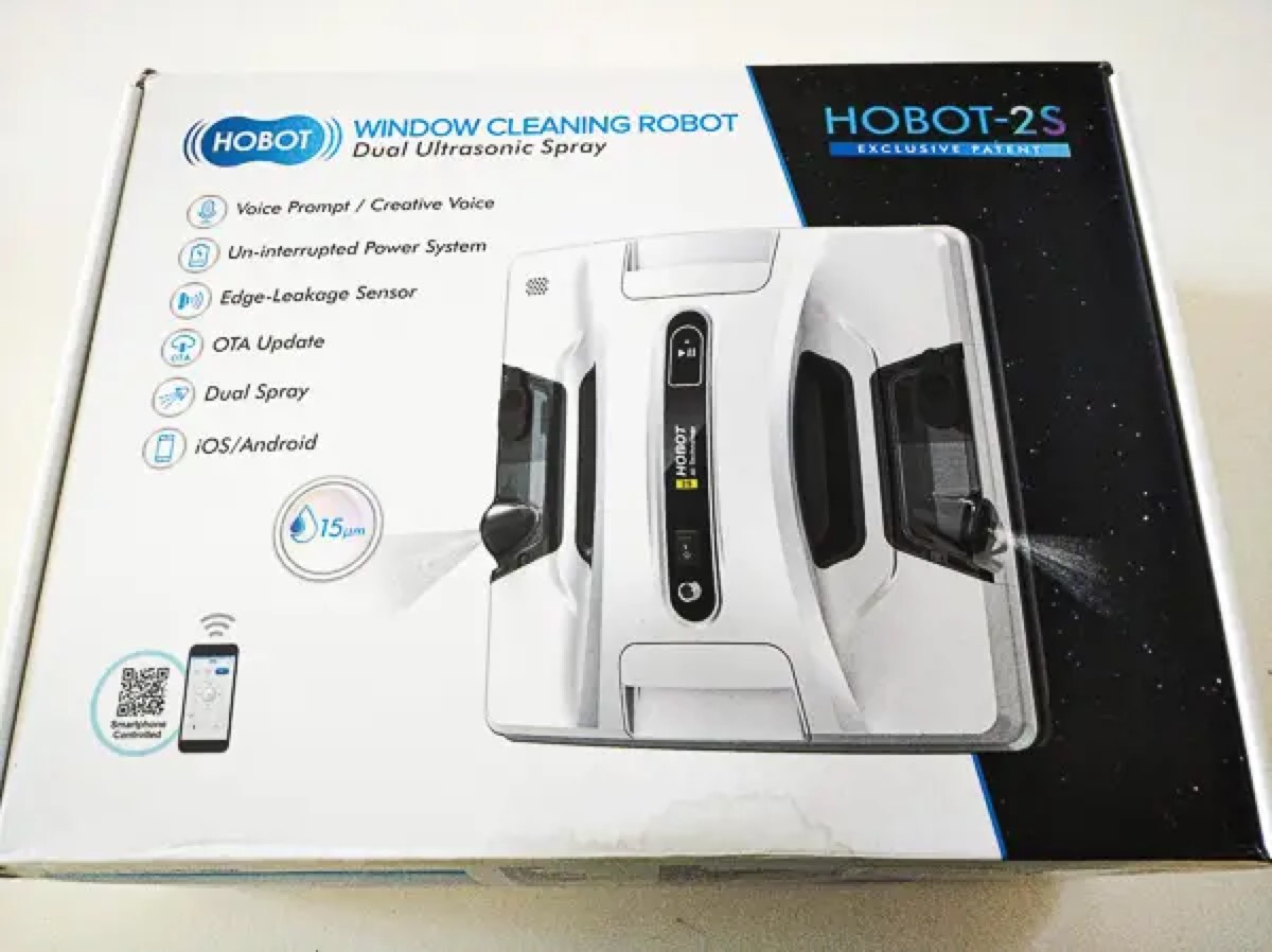 Pudełko Hobota 2S z przodu z listą funkcji: podwójne spryskiwanie ultradźwiękowe, UPS, czujnik krawędzi, aplikacja iOS i Android