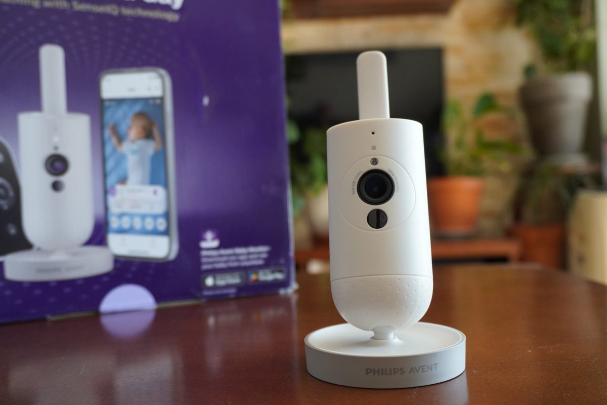 Kamera Philips Avent SCD971 na podstawie z bliska